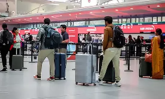 Flight Delays Disrupt Major U.S. Airports Amid Staffing Shortages During Government Shutdown