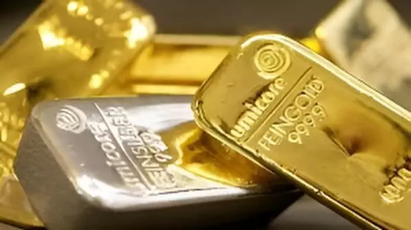 Silver Price Today, October 8, 2025: Silver Outshines Gold — Prices Cross ₹1.67 Lakh, Breaks All Records