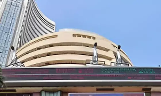 Stock Market LIVE: Sensex Gains 400 Points, Nifty Nears 25,300; PSU Banks and Realty Stocks Lead the Rally