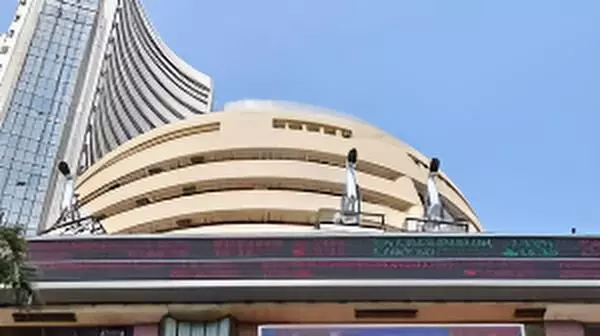 Stock Market LIVE: Sensex Gains 400 Points, Nifty Nears 25,300; PSU Banks and Realty Stocks Lead the Rally