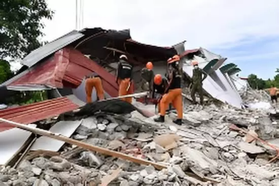 Massive 7.6-Magnitude Earthquake Hits Philippines, Tsunami Warning Issued Massive 7.6-Magnitude Earthquake Hits Philippines, Tsunami Warning Issued