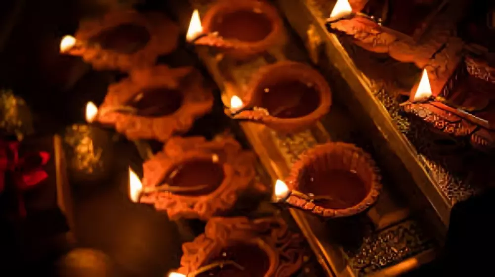 Diwali 2025 Date: Is Diwali on October 20 or 21? Check the Correct Date, Muhurat & Significance Diwali 2025 Date: Is Diwali on October 20 or 21? Check the Correct Date, Muhurat & Significance