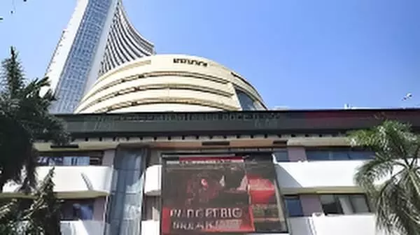 Stock Market LIVE: Sensex Down 120 Points, Nifty Below 25,200 as Media, Pharma, PSU Bank Stocks Drag Stock Market LIVE: Sensex Down 120 Points, Nifty Below 25,200 as Media, Pharma, PSU Bank Stocks Drag