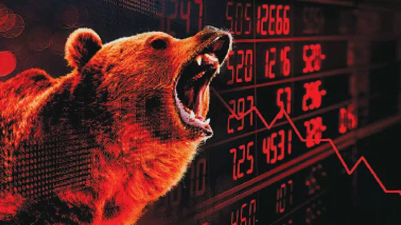 Selling in IT, FMCG and weak global cues weigh down indices Selling in IT, FMCG and weak global cues weigh down indices