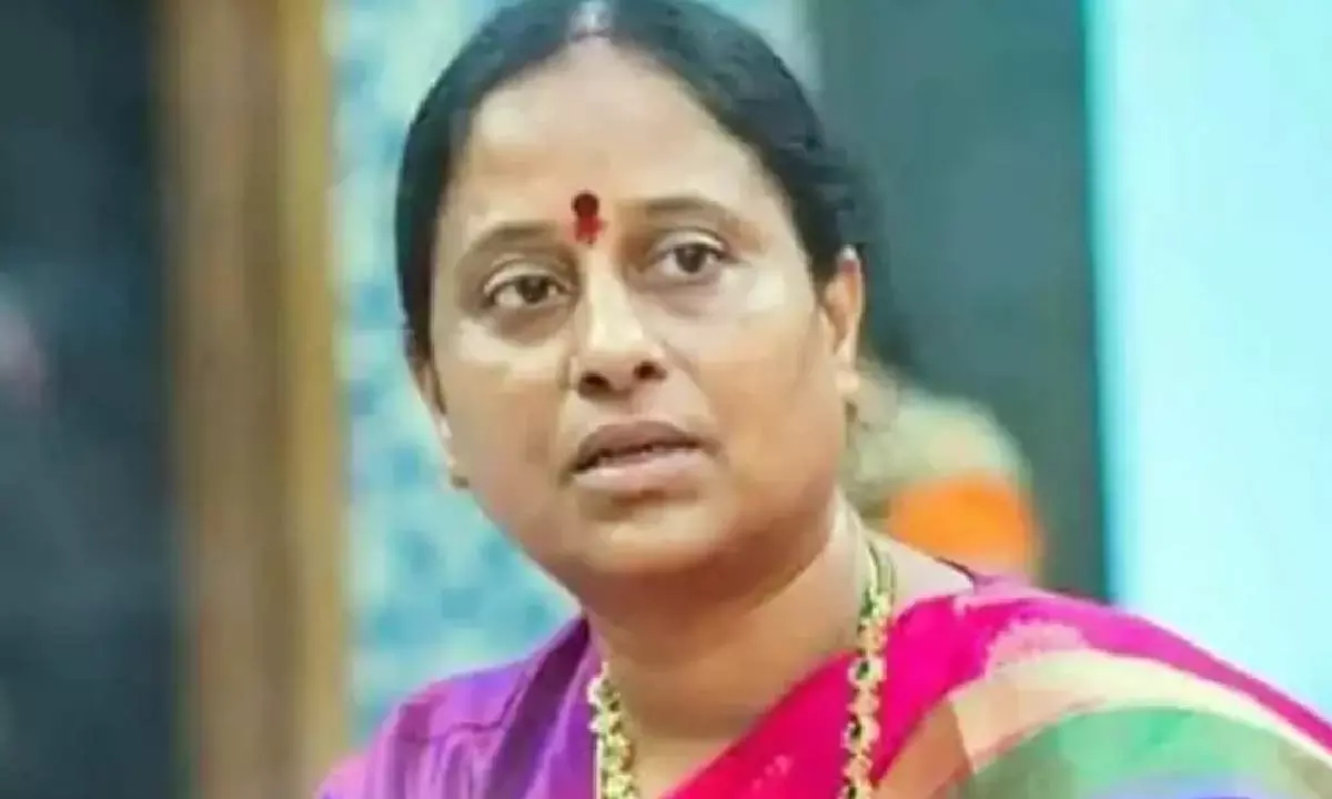 Police presence at Surekhas residence sparks turmoil