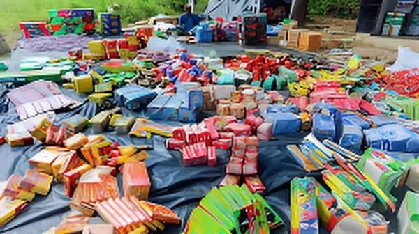Illegal Firecrackers and Crude Bombs Worth Lakhs Seized in Mathura Ahead of Diwali Illegal Firecrackers and Crude Bombs Worth Lakhs Seized in Mathura Ahead of Diwali