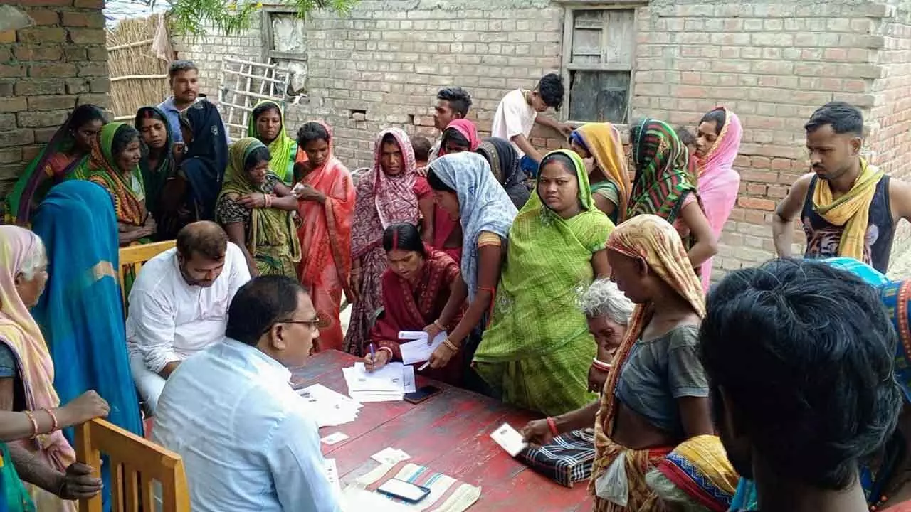Will Bihar elections only reinforce the anti-people image of Indian media? Will Bihar elections only reinforce the anti-people image of Indian media?
