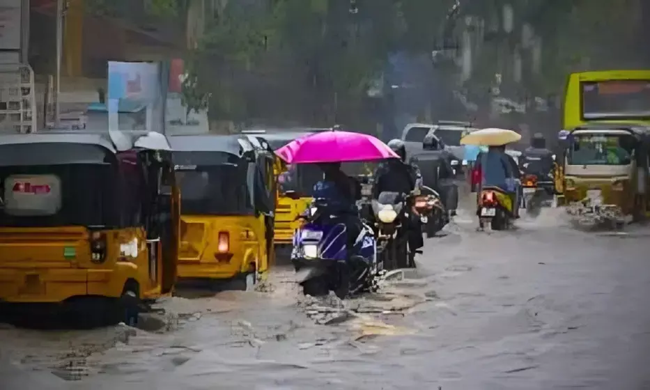 Chennai Weather Update: Orange Alert Issued for Heavy Rain in City and 7 Tamil Nadu Districts Chennai Weather Update: Orange Alert Issued for Heavy Rain in City and 7 Tamil Nadu Districts