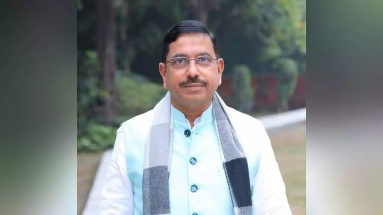 Farmers embrace innovation, clean energy under Modis leadership: Minister joshi