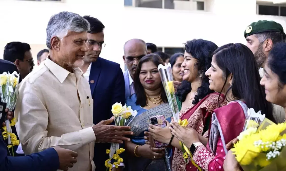 Naidu in Dubai pitches hard to bring investors to AP