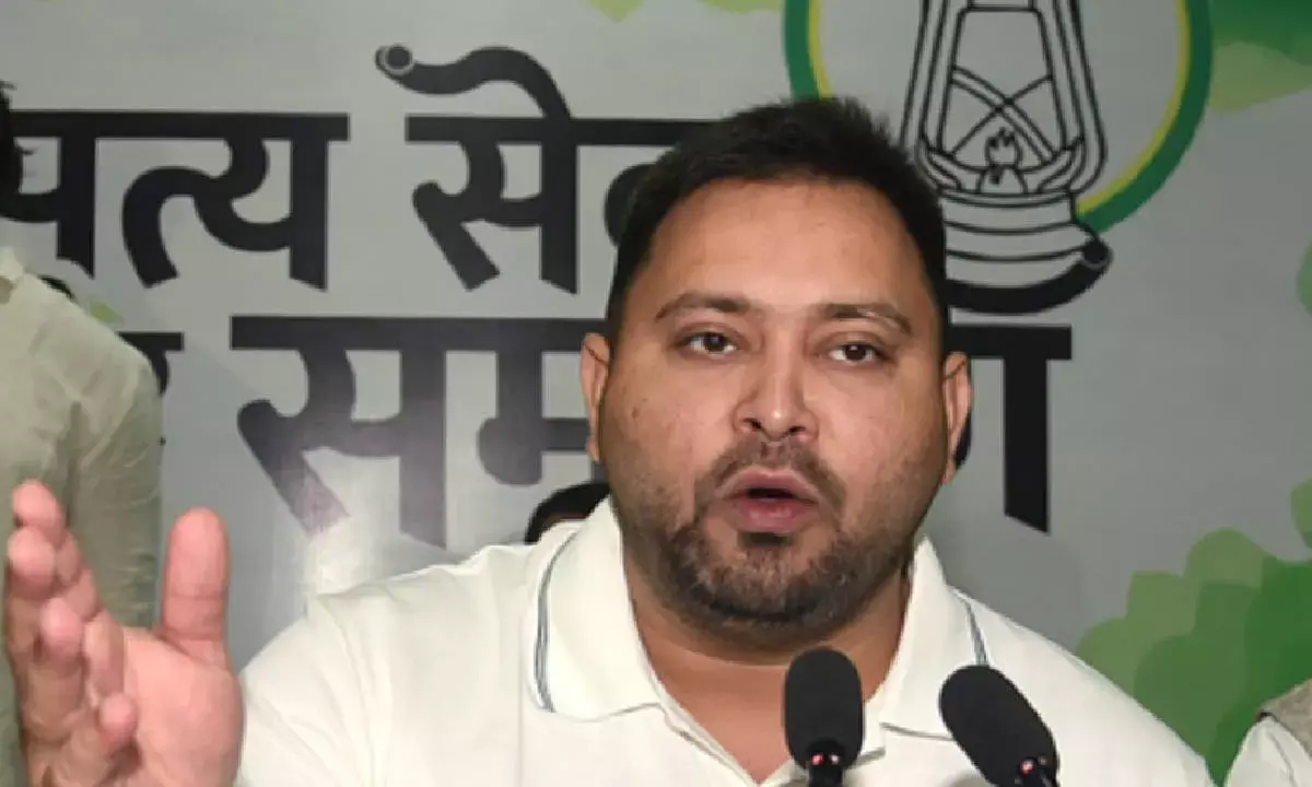 Tejashwi vows permanent jobs for contractual employees