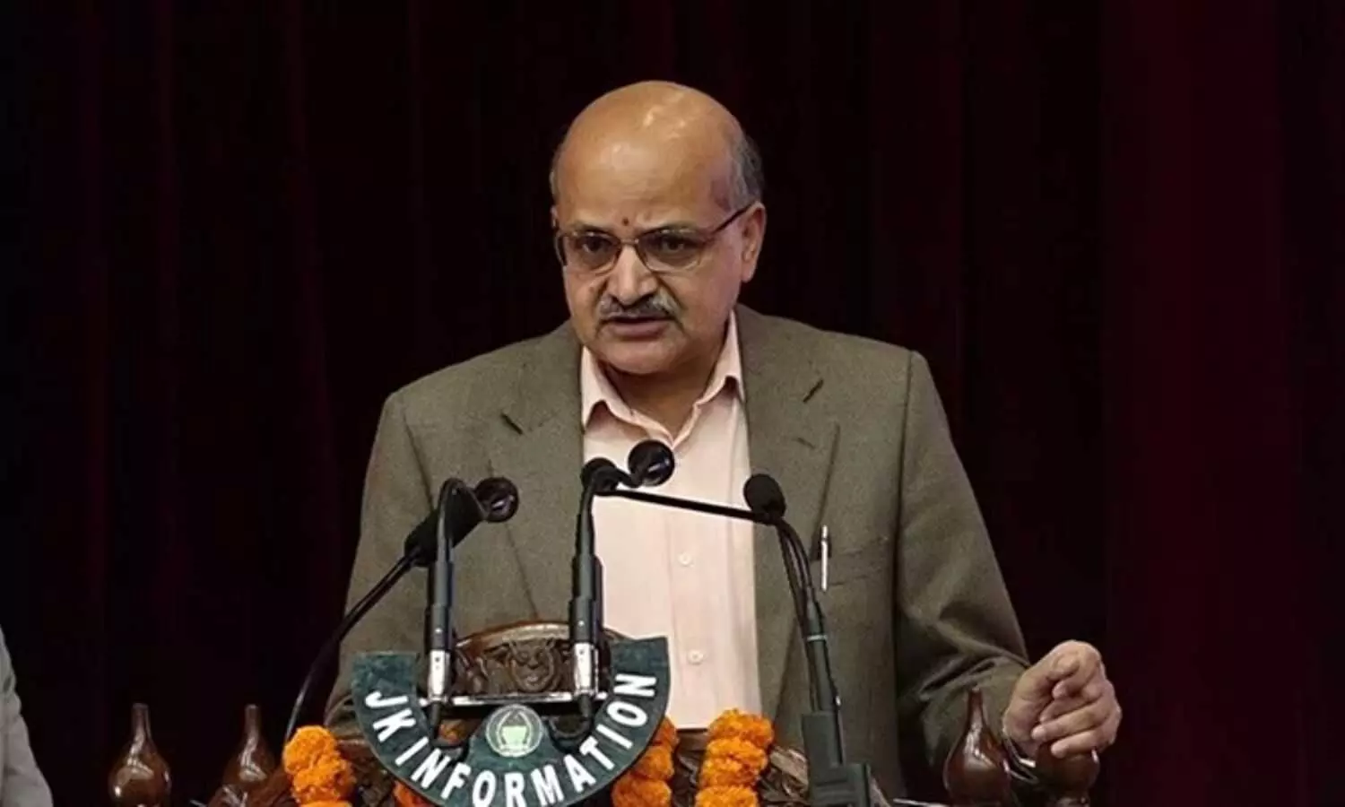 NITI Aayog CEO BVR Subrahanyam seeks report on developing mega container port in AP NITI Aayog CEO BVR Subrahanyam seeks report on developing mega container port in AP