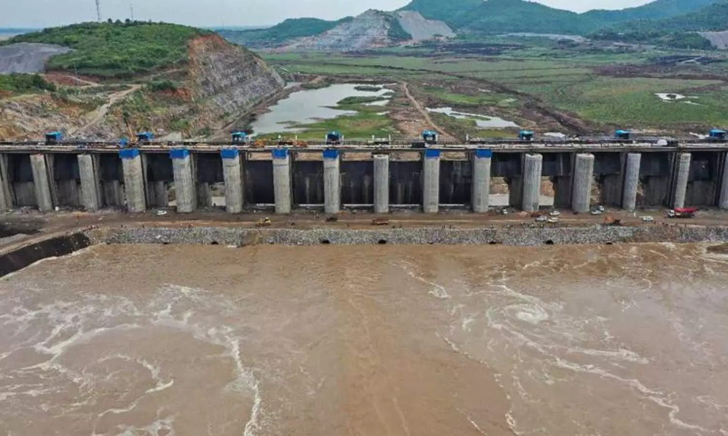 AP Govt. sanctions Rs.1100 crore for Polavaram RR package AP Govt. sanctions Rs.1100 crore for Polavaram RR package
