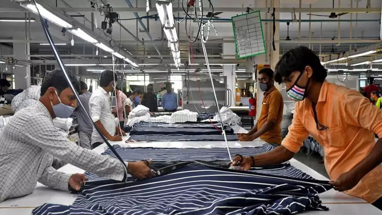 High US tariffs leave Indian textiles hanging by a thread High US tariffs leave Indian textiles hanging by a thread