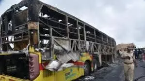 Kurnool Bus Fire LIVE Updates: 25 Dead After Bengaluru-Bound Bus Catches Fire in Andhra Pradesh; PM Modi Announces ₹2 Lakh Ex-Gratia Kurnool Bus Fire LIVE Updates: 25 Dead After Bengaluru-Bound Bus Catches Fire in Andhra Pradesh; PM Modi Announces ₹2 Lakh Ex-Gratia