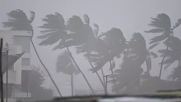Cyclone Montha Tracker LIVE: IMD Warns of Heavy Rainfall, Strong Winds in Tamil Nadu, Andhra Pradesh, and Karnataka Till October 28