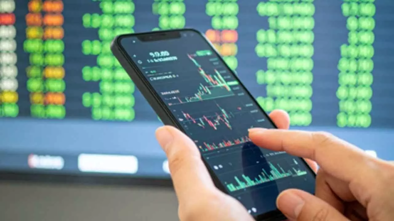 FIIs infused Rs 10,692 cr in Oct FIIs infused Rs 10,692 cr in Oct