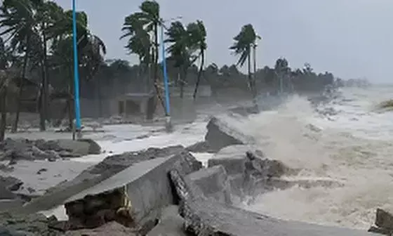 Cyclone Montha Live Updates: Cyclone Intensifies Into Severe Storm, Landfall Likely on Andhra Coast Tonight
