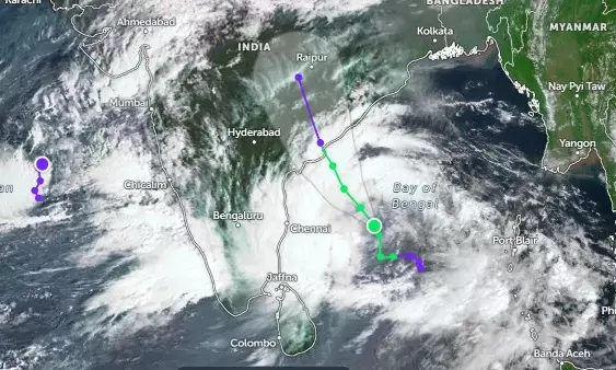 Cyclone Montha LIVE Tracker: IMD Red Alert in Andhra, Odisha & Telangana as Storm Nears Landfall