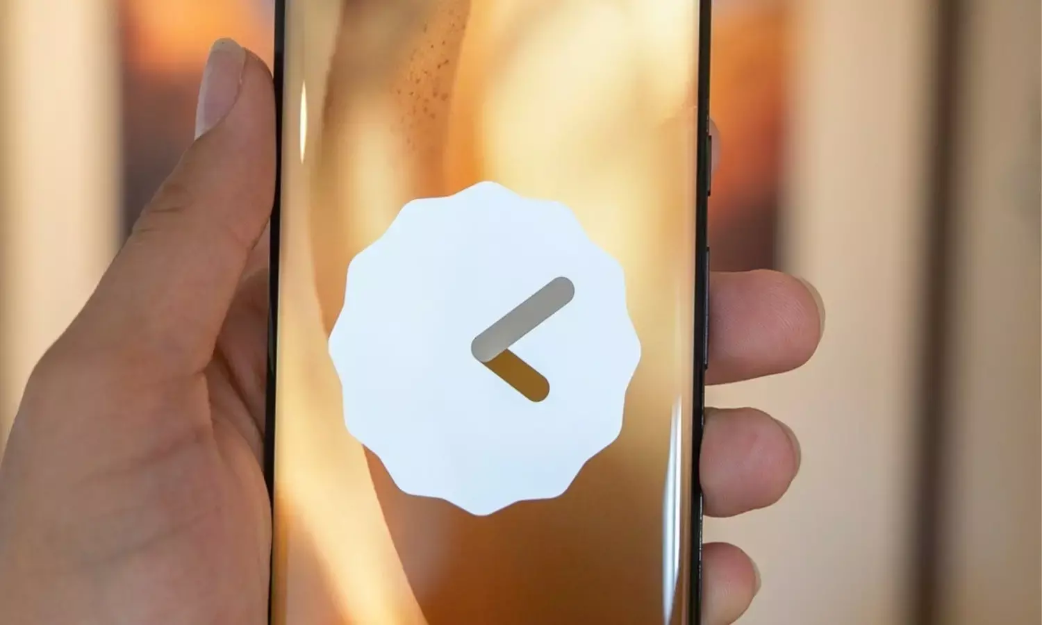 Pixel Users Get Google Clock 8.3 Update with Clean UI and Gemini Features