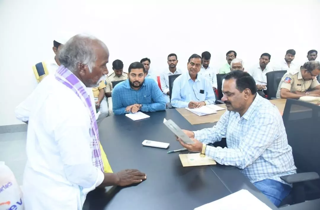 District Officials Directed to Prioritize and Resolve Public Grievances Promptly District Officials Directed to Prioritize and Resolve Public Grievances Promptly