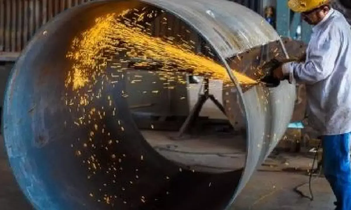 Factory output growth stable at 4% in Sept