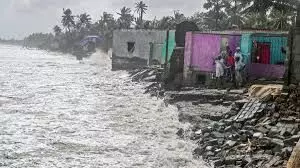 Cyclone Montha LIVE Updates: Heavy Rains Lash Telangana; Red Alert in 3 Districts, 2 Dead in Andhra Pradesh
