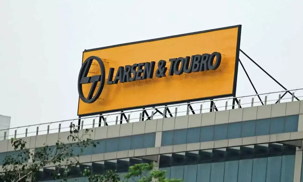 L&T shares end nearly 1% higher
