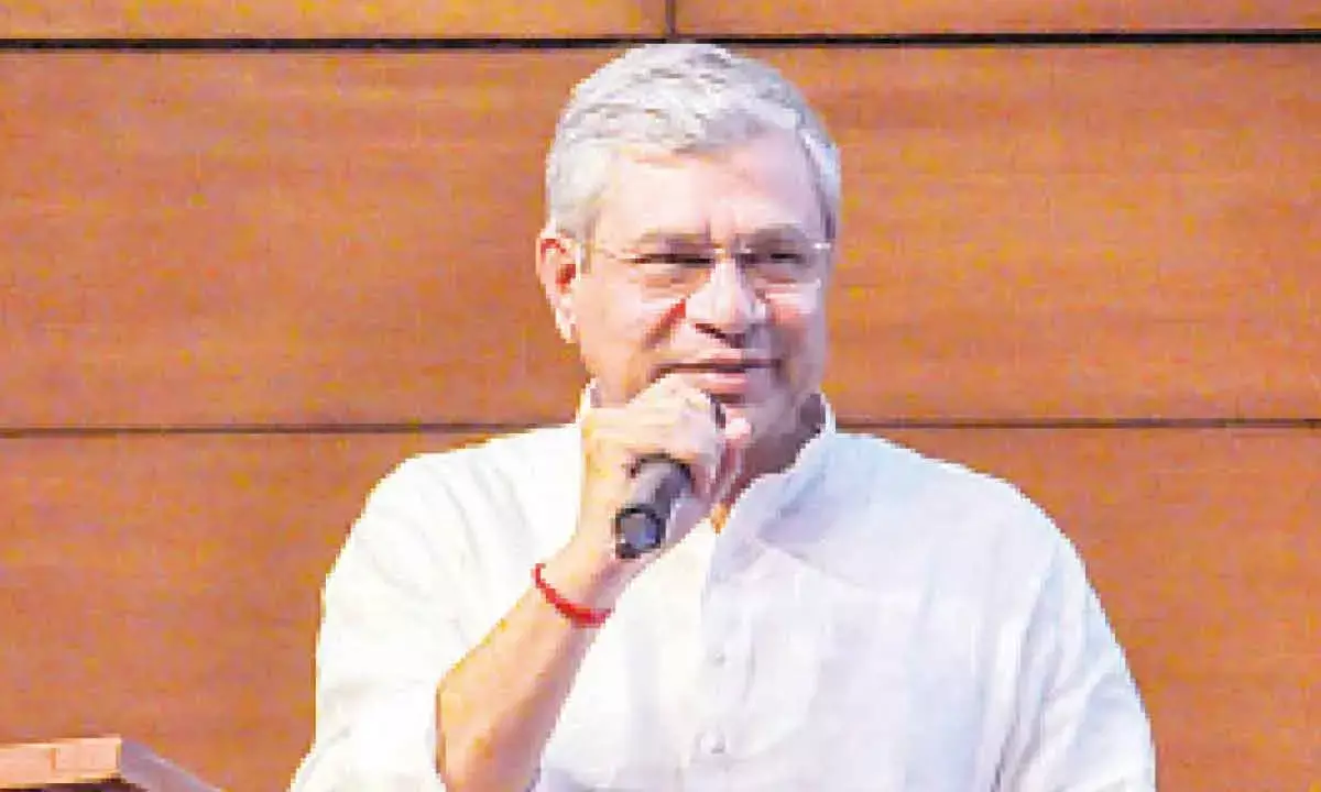 Bullet train stn building in Ahmedabad inching towards compeltion: Vaishnaw