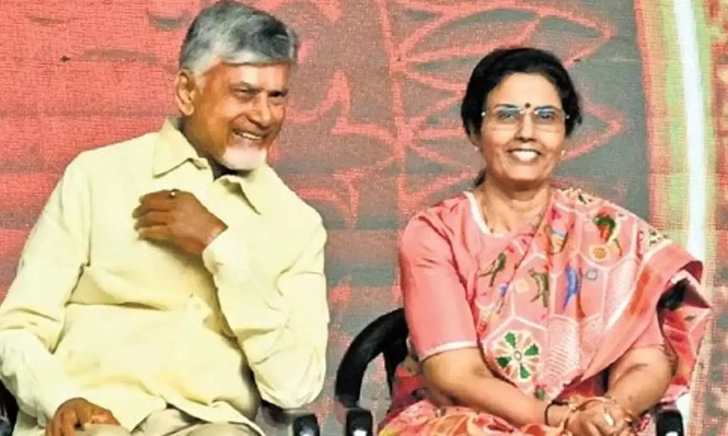 Govt, industrialists should build a right platform for future generations: CM Naidu Bhuvaneswari receives two awards from Institute of Directors, London Govt, industrialists should build a right platform for future generations: CM Naidu Bhuvaneswari receives two awards from Institute of Directors, London