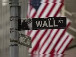 Stock Market Today: Wall Street Stabilizes as ADP Jobs Data Signals Growth, Tech Sell-Off Eases