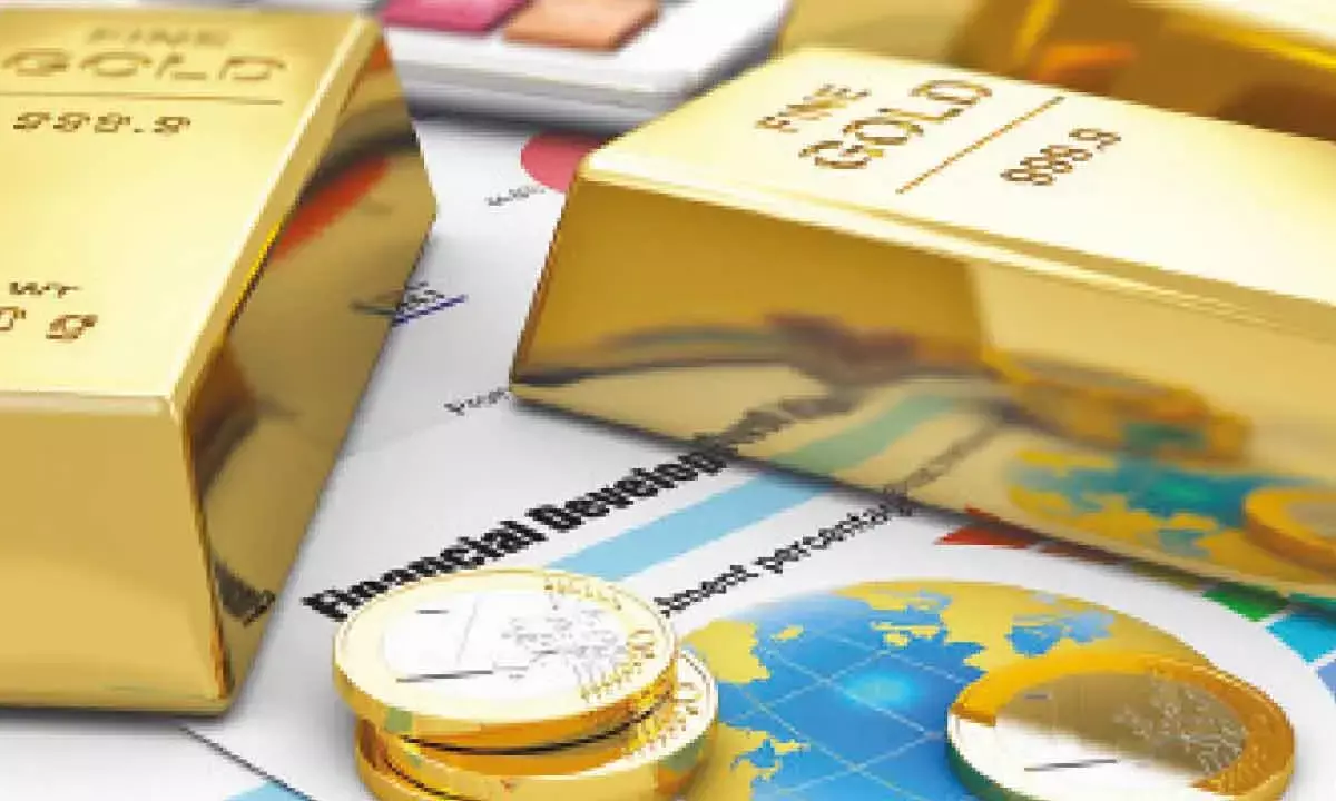 Gold may consolidate for 3rd week as traders track key macroeconomic data