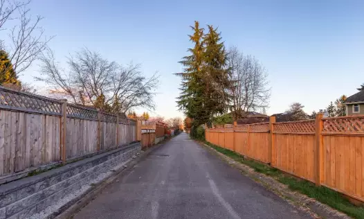 What’s the Lifespan of a Wooden Fence in Washington’s Climate?