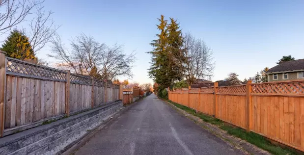 What’s the Lifespan of a Wooden Fence in Washington’s Climate? What’s the Lifespan of a Wooden Fence in Washington’s Climate?
