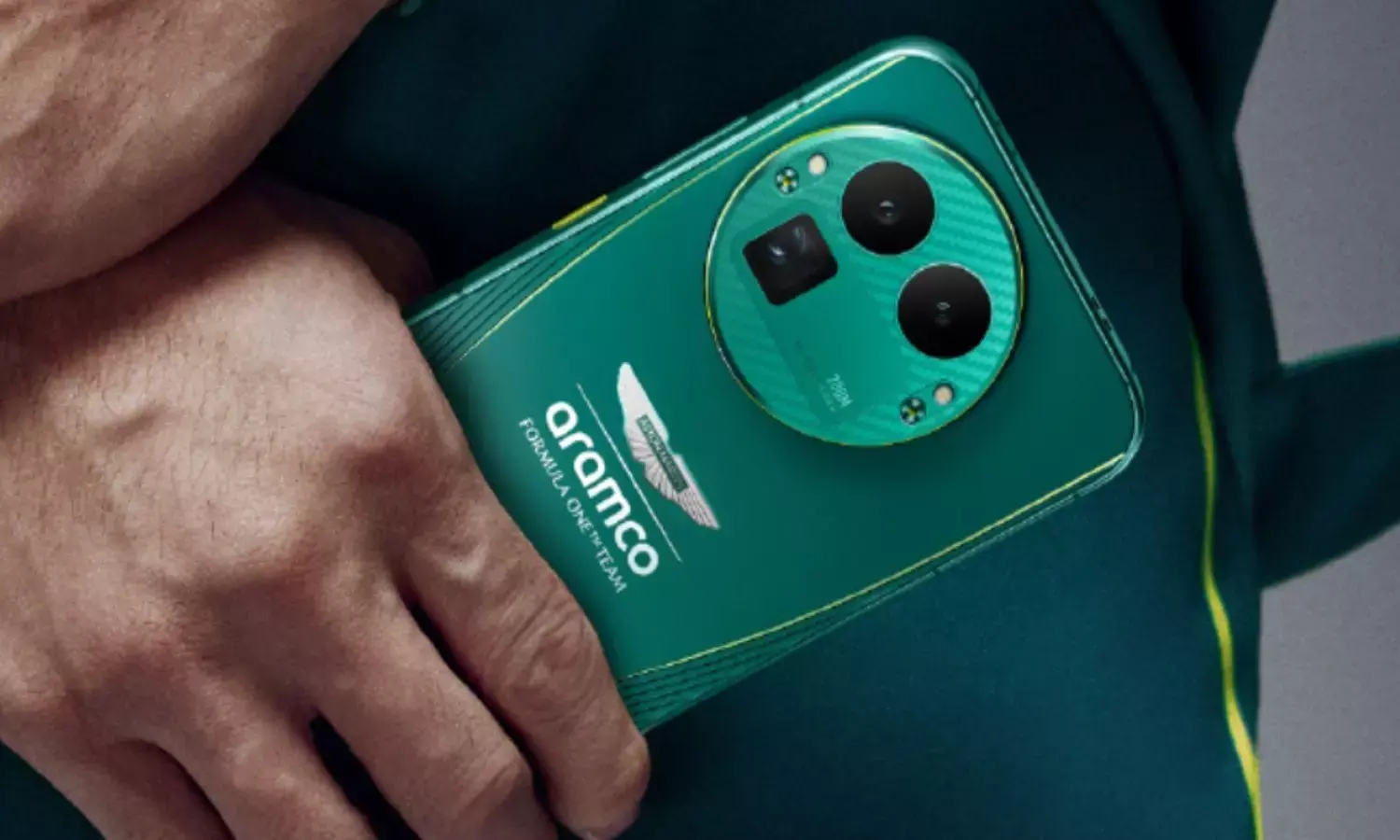 GT8 Pro Aston Martin F1 Phone Released: 16GB RAM & 7000mAh Battery