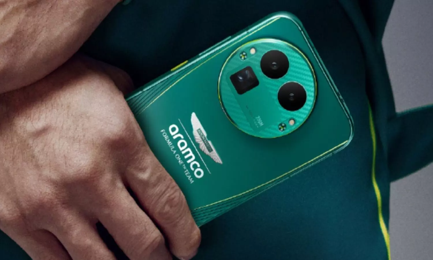 GT8 Pro Aston Martin F1 Phone Released: 16GB RAM & 7000mAh Battery