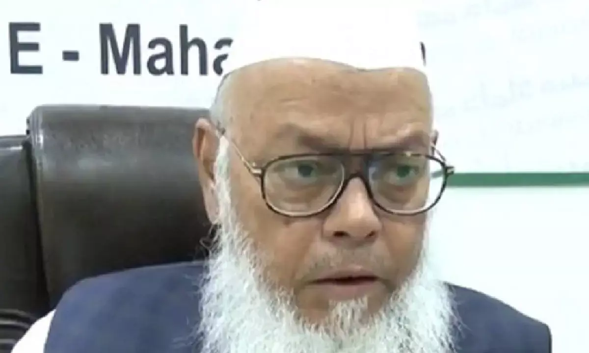 Muslim cleric urges community to pull children out of schools