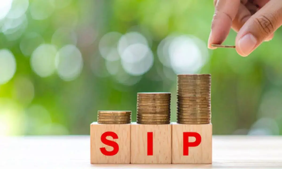 SIP inflows surge to record `29,529 cr in October