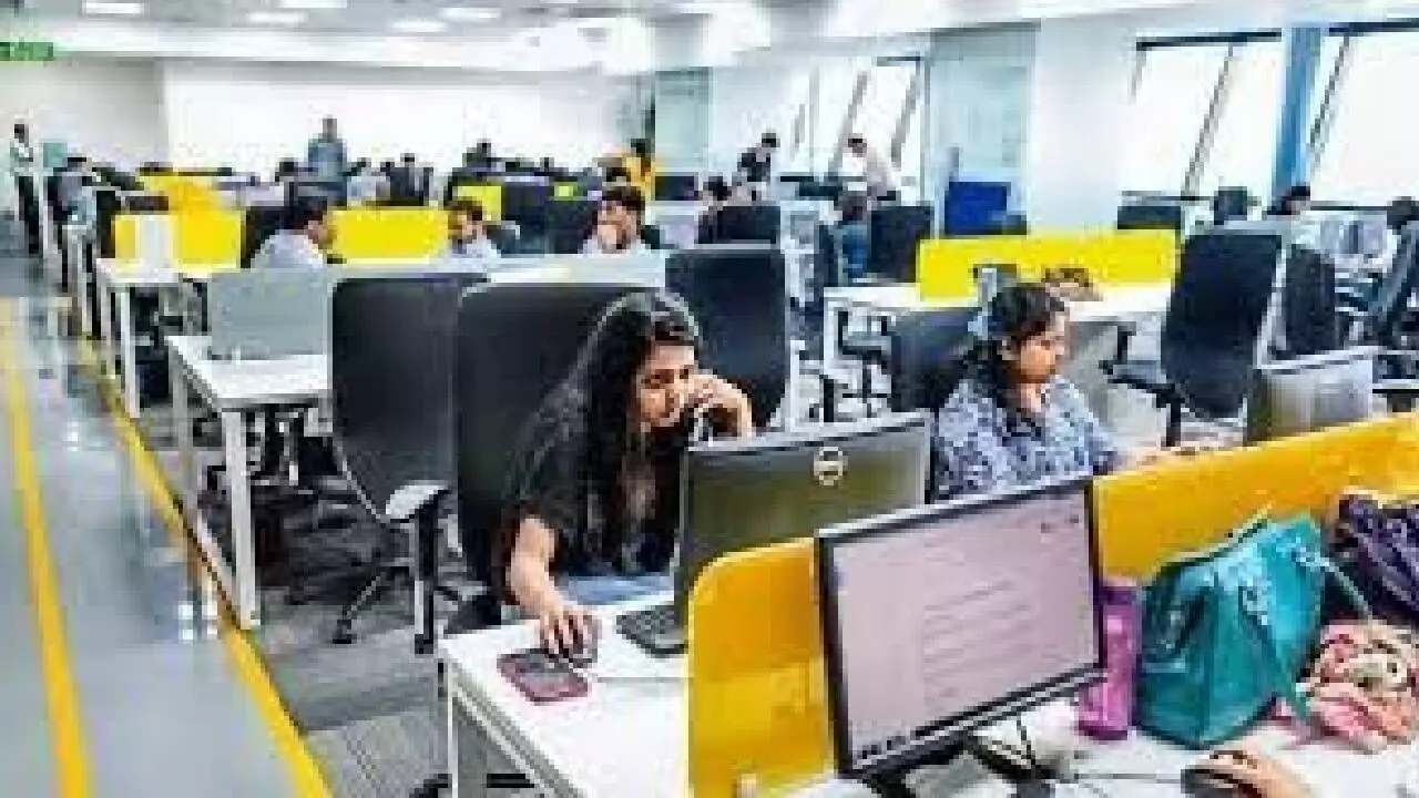 Indias festive hiring rises 17% as temp roles see 25% surge this year: Report