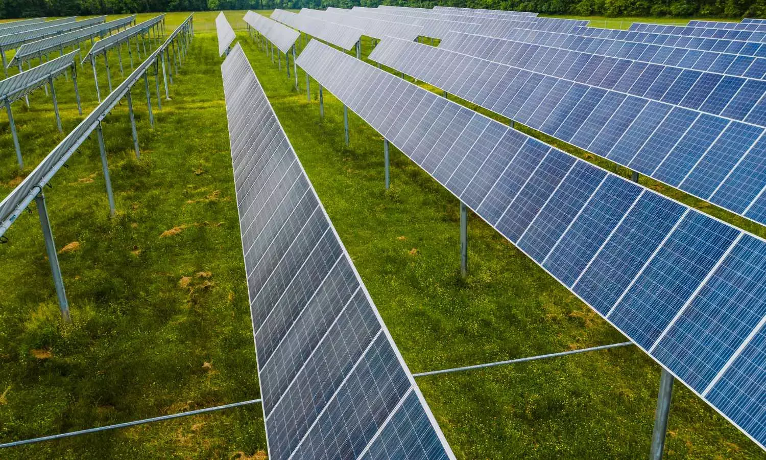 AP inks Rs.1,10,250-crore pact with ABC Cleantech (Evren), Axis Energy for Investments into RE projects