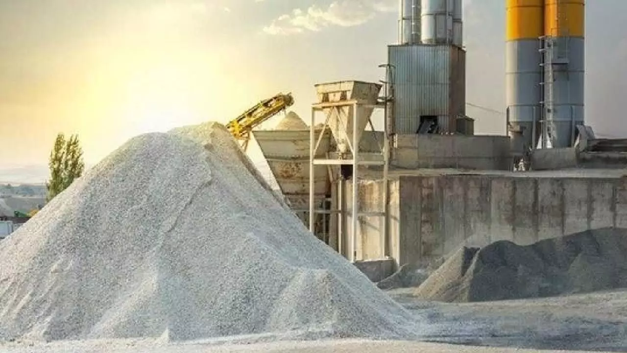 Cement industry to add 160-170 MT grinding capacity by FY28: Crisil