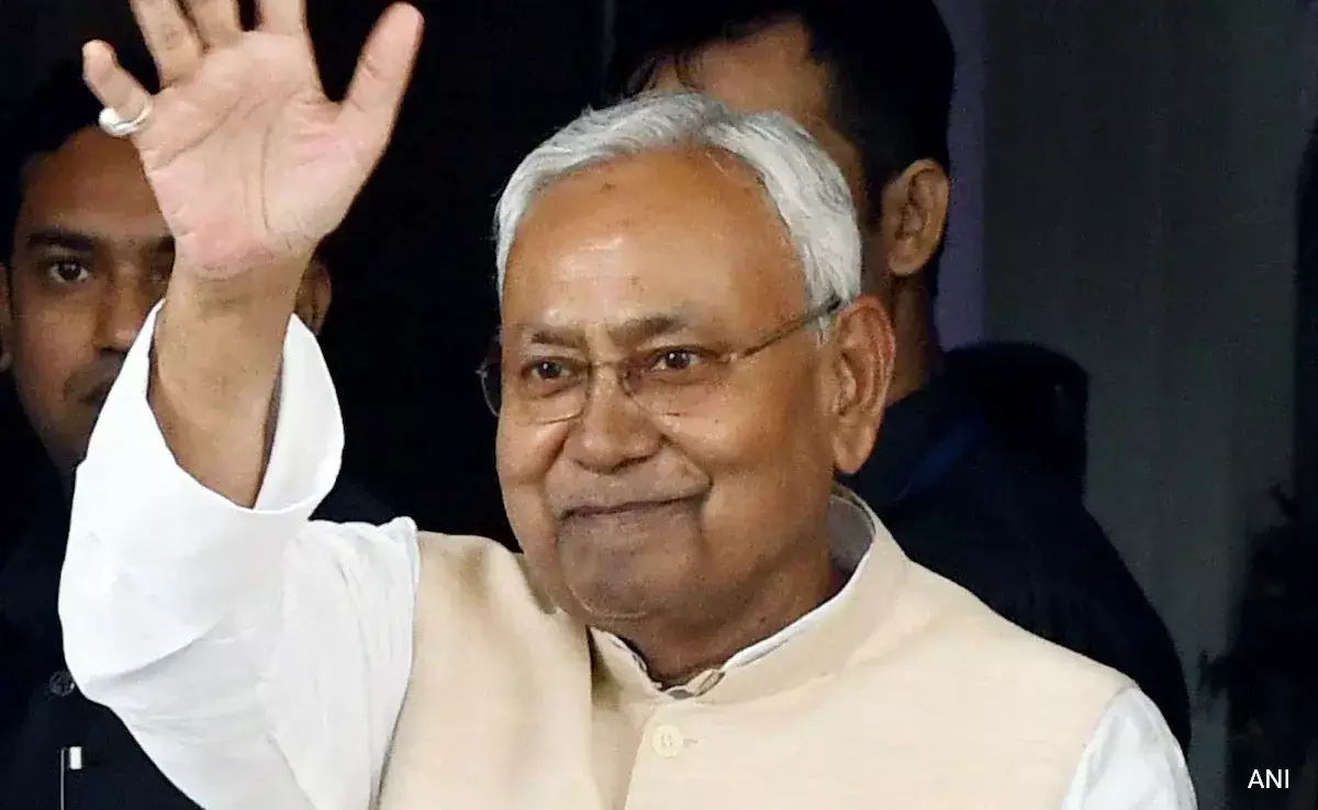 LIVE: Early Bihar Election Trends Hint at NDA Majority; Nitish Kumar Poised for Fifth Term LIVE: Early Bihar Election Trends Hint at NDA Majority; Nitish Kumar Poised for Fifth Term