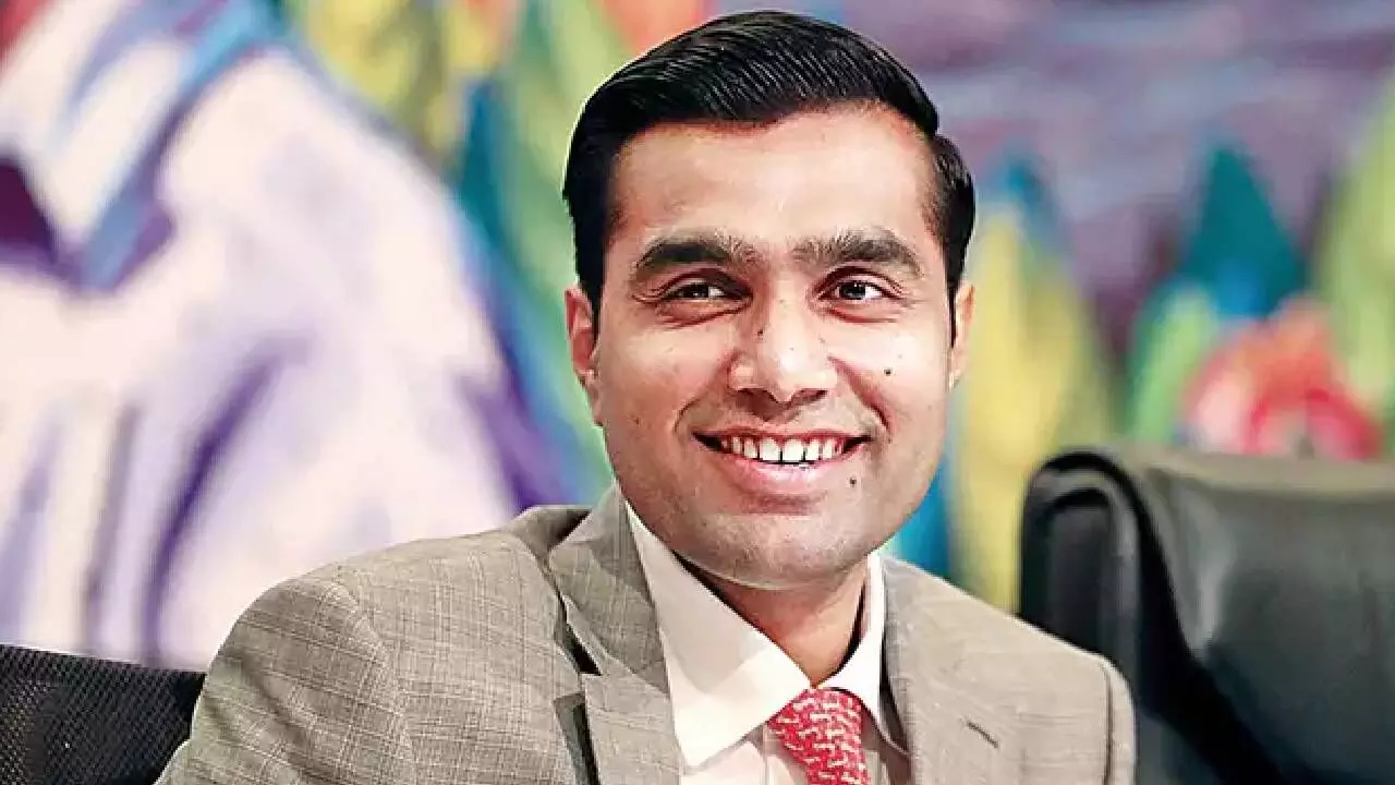 Adani Group lines up `1-trn investment over 10 yrs Adani Group lines up `1-trn investment over 10 yrs