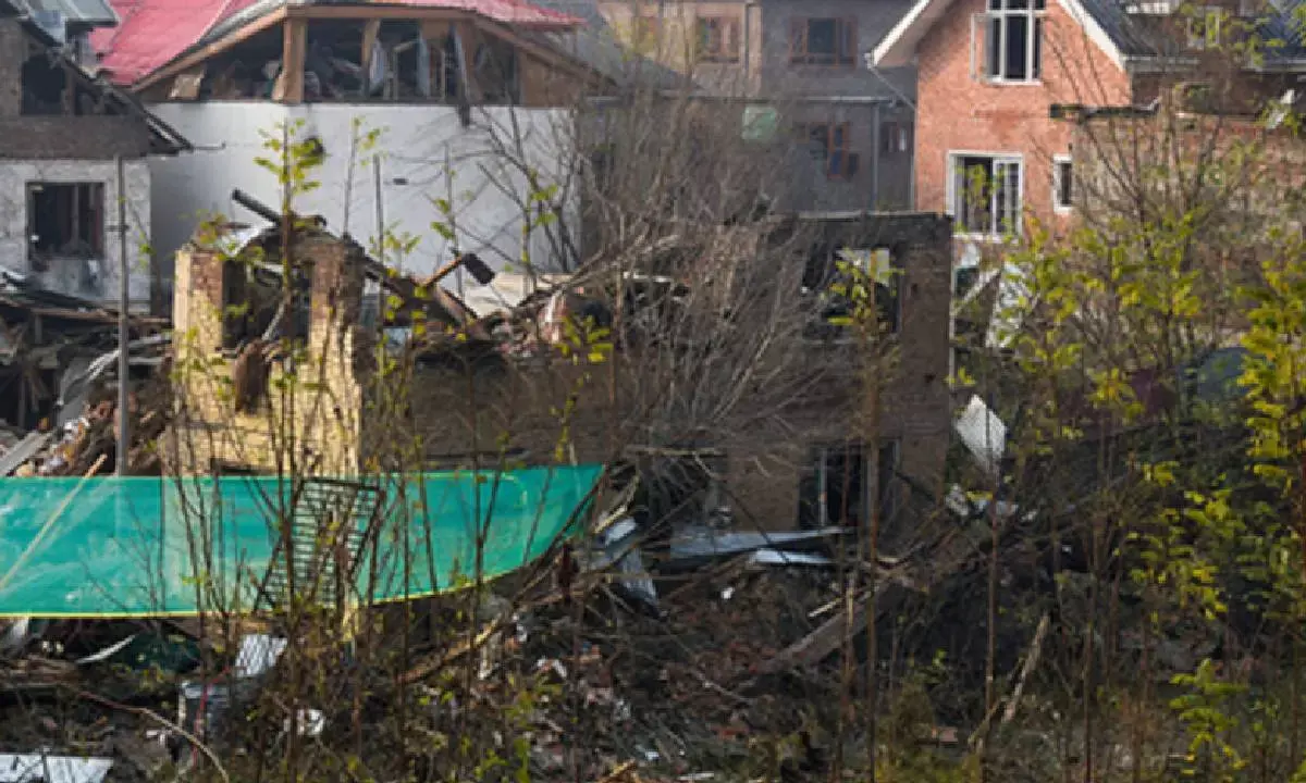 NSG forensic expert team visits Nowgam blast site in Kashmir