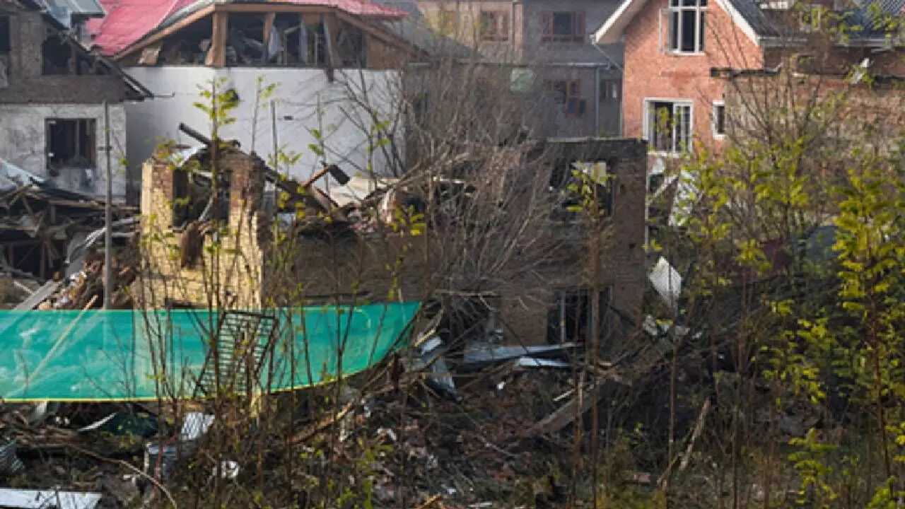 NSG forensic expert team visits Nowgam blast site in Kashmir NSG forensic expert team visits Nowgam blast site in Kashmir