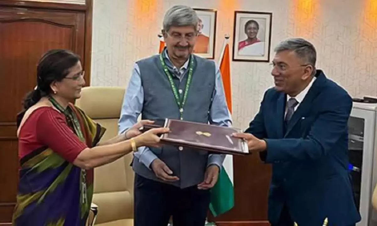 Gati Shakti Vishwavidyalaya, DRDO sign MoU to develop smart tech solutions for national security