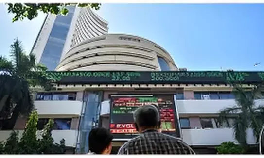 Stock Markets Rally as Sensex Hits 52-Week High, Nifty Surges on Global Cues and FII Inflows Stock Markets Rally as Sensex Hits 52-Week High, Nifty Surges on Global Cues and FII Inflows