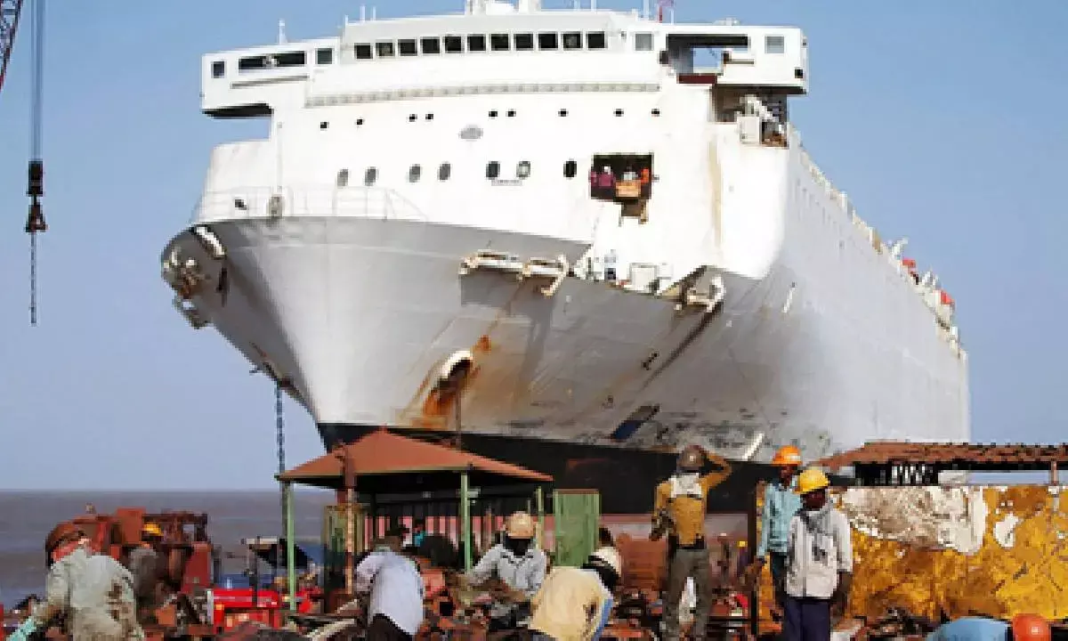 With 10.42L MT exports, Gujarat leads India’s blue economy