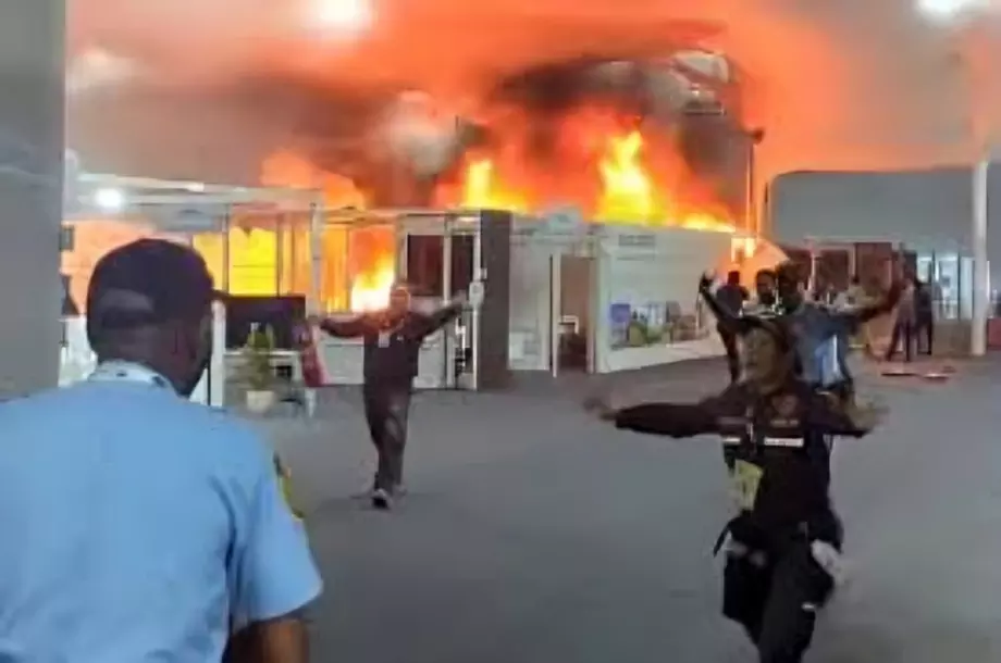 Massive Fire at UN COP30 Summit in Brazil; 21 Injured, Thousands Evacuated as Microwave Spark Suspected