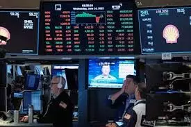 Global Markets Tumble as US Jobs Data Fails to Clarify Fed Rate Outlook; Tech Stocks Lead Sell-Off